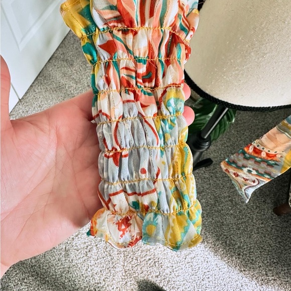 Layering top by Banjul. - Picture 5 of 7